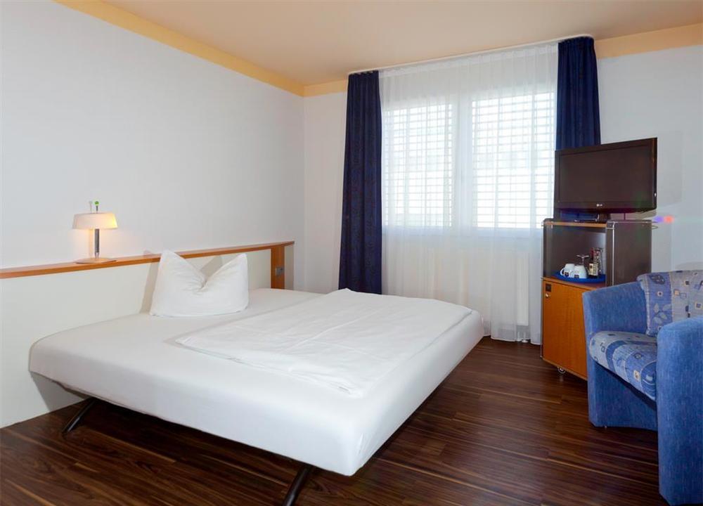 Ibis Styles Filderstadt Stuttgart Messe Hotel Room photo